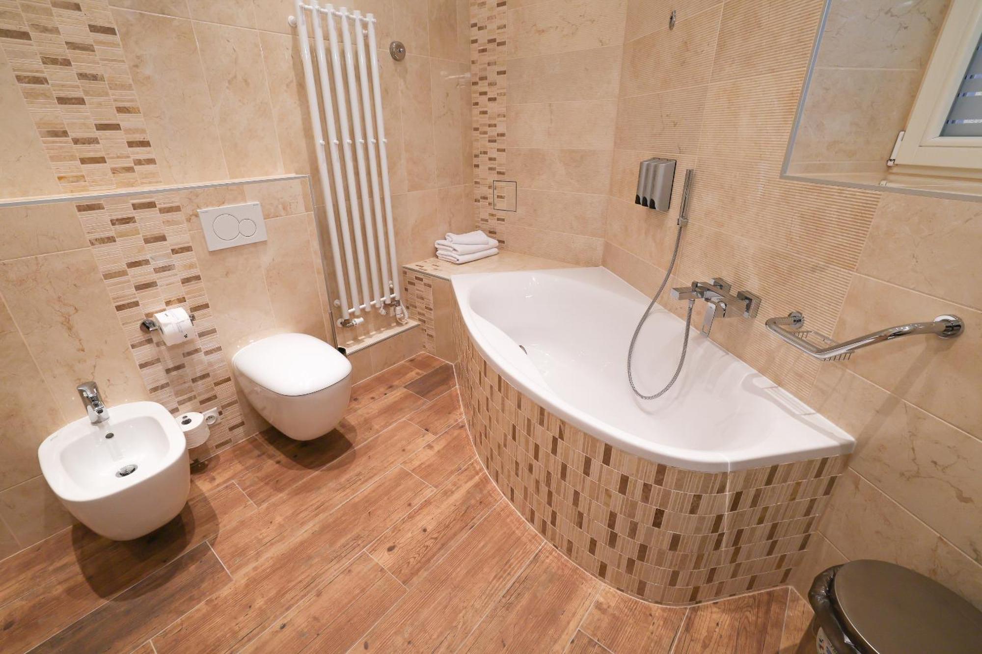 Boutique Hotel Ambiente ****+ Karlovy Vary Kültér fotó