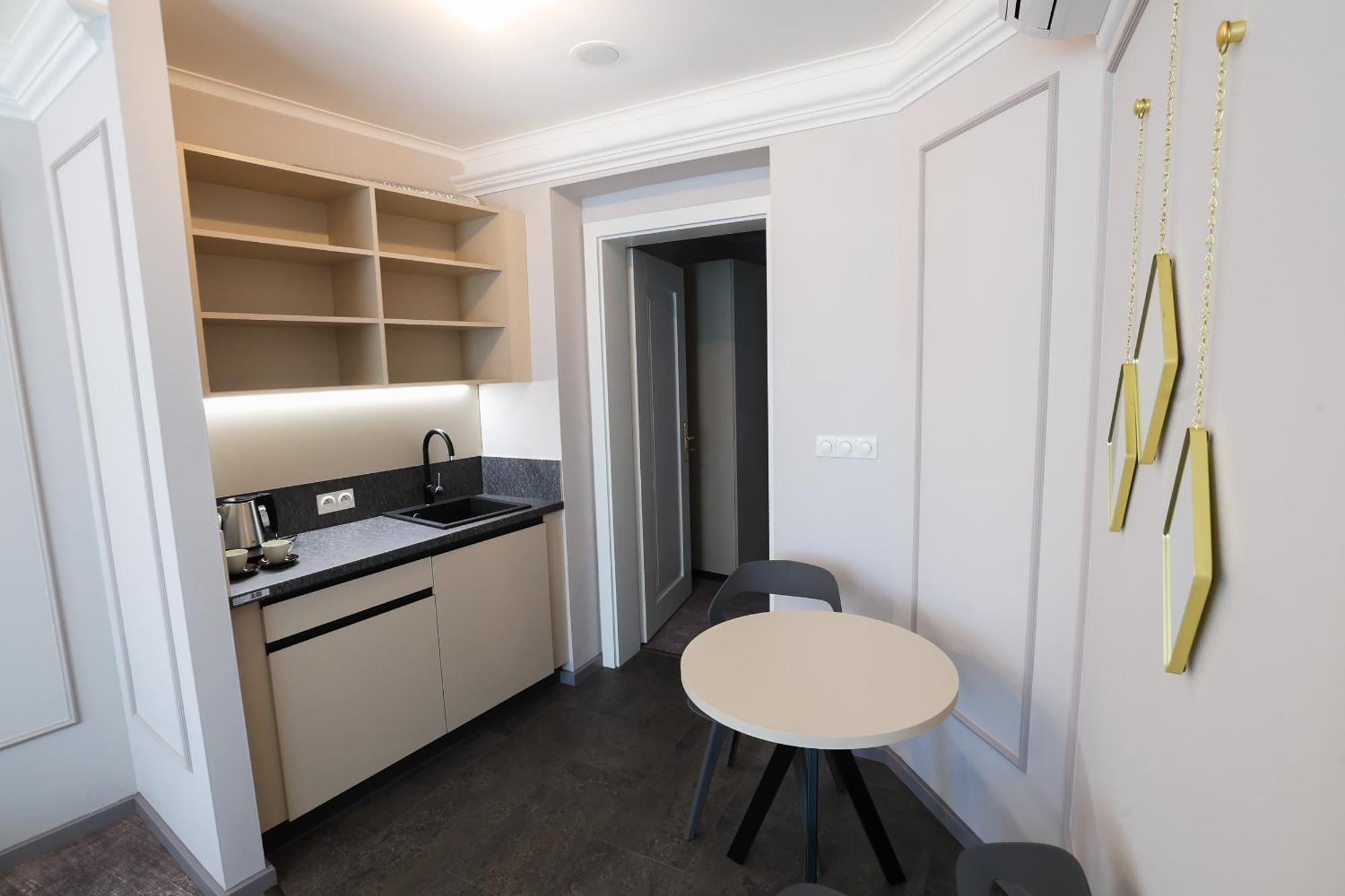 Boutique Hotel Ambiente ****+ Karlovy Vary Kültér fotó