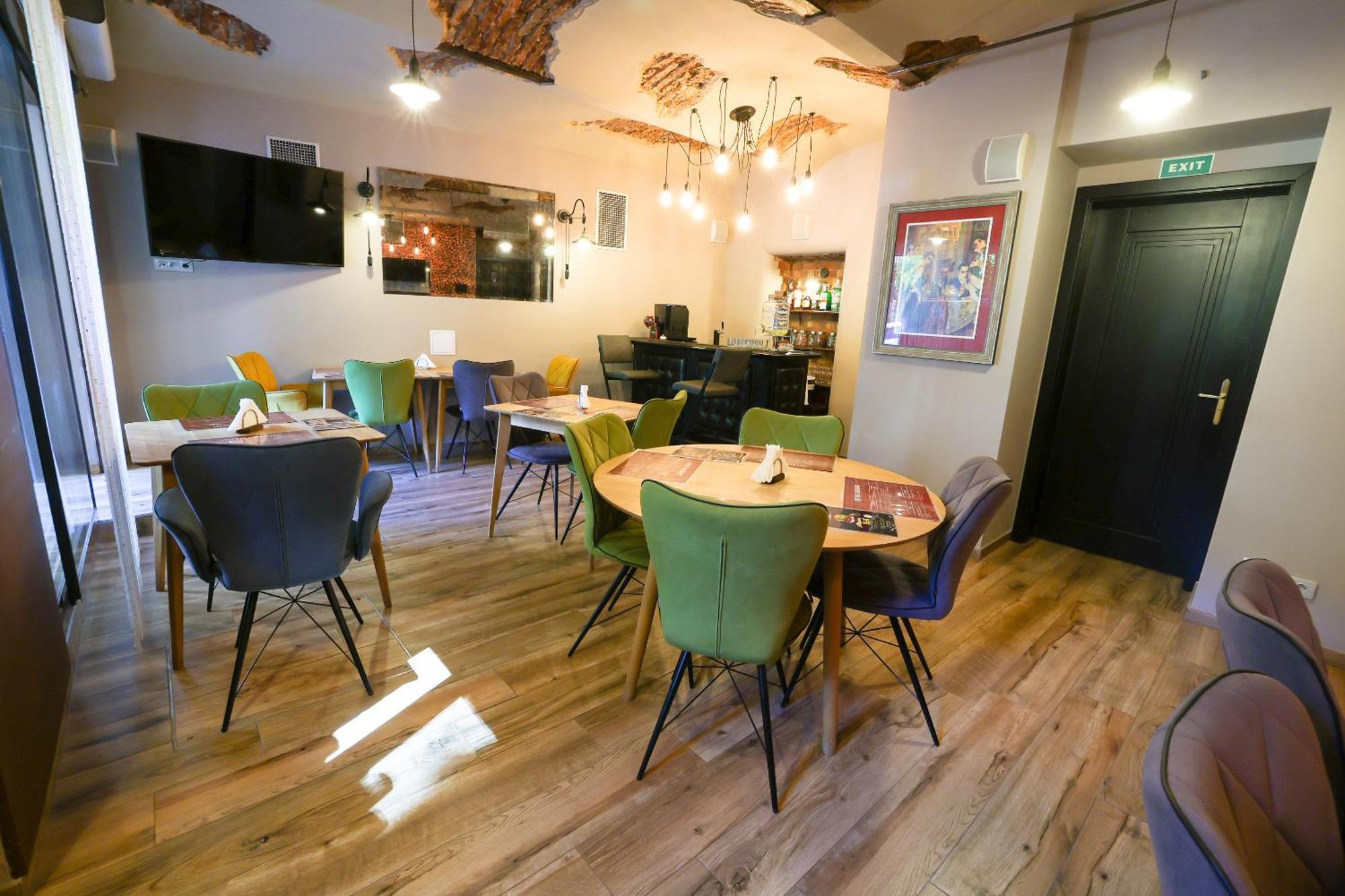 Boutique Hotel Ambiente ****+ Karlovy Vary Kültér fotó