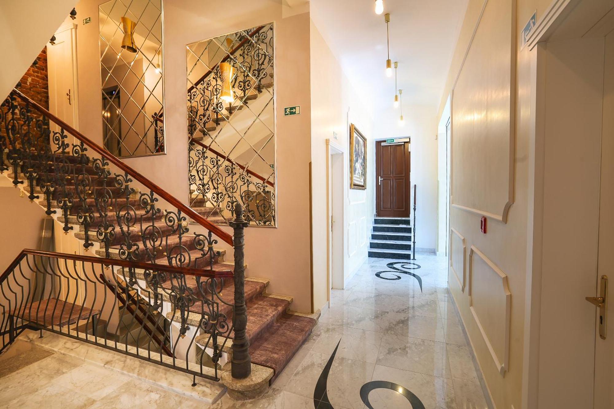 Boutique Hotel Ambiente ****+ Karlovy Vary Kültér fotó